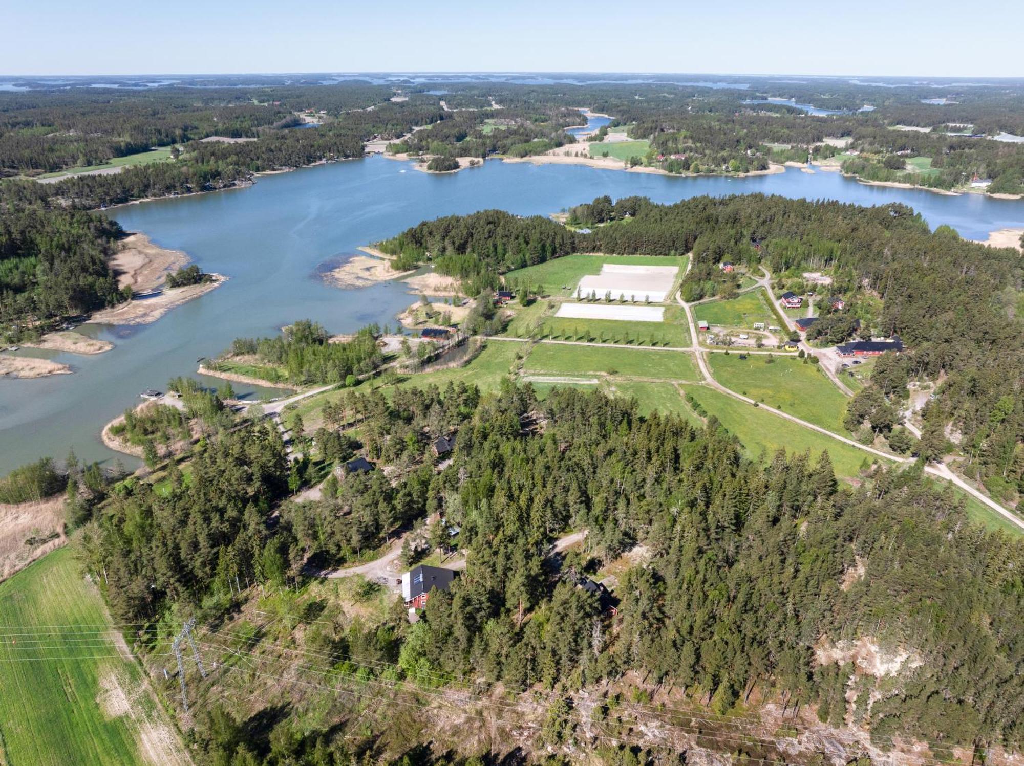 Lomahyppaeys Villa Naantali Exterior photo